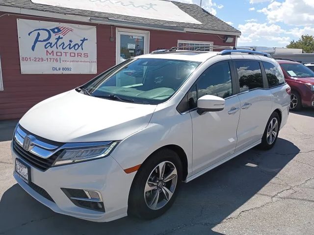 2020 Honda Odyssey Touring FWD photo