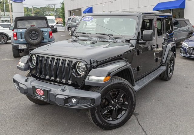2020 Jeep Wrangler Unlimited Sahara Altitude 4WD photo
