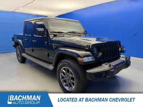 2020 Jeep Gladiator Overland 4WD photo