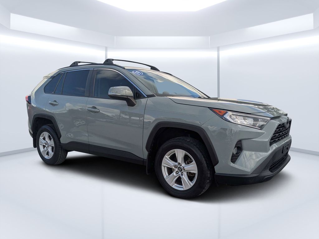 2019 Toyota RAV4 XLE AWD photo