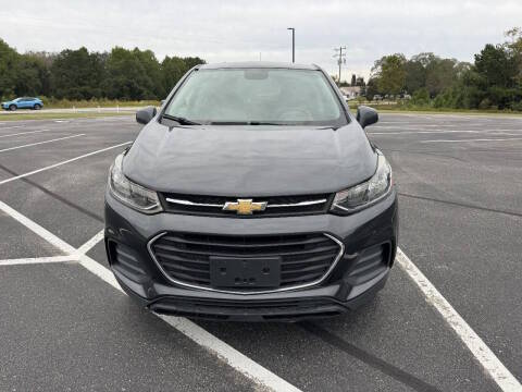 2020 Chevrolet Trax LS AWD photo