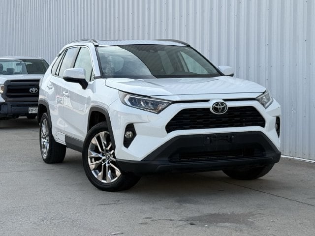 2019 Toyota RAV4 XLE Premium AWD photo