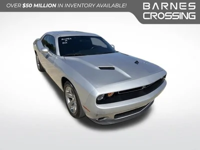 2019 Dodge Challenger SXT RWD photo