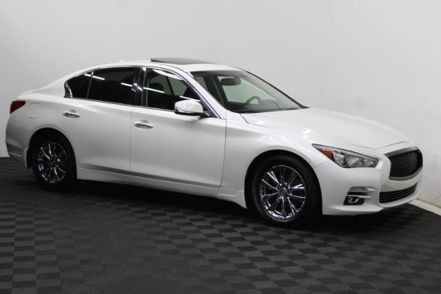 2016 Infiniti Q50 3.0t Premium RWD photo