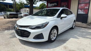 2019 Chevrolet Cruze LT FWD photo