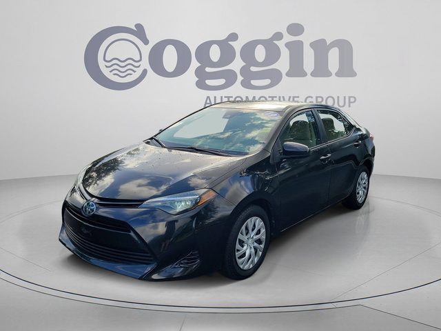 2019 Toyota Corolla LE FWD photo