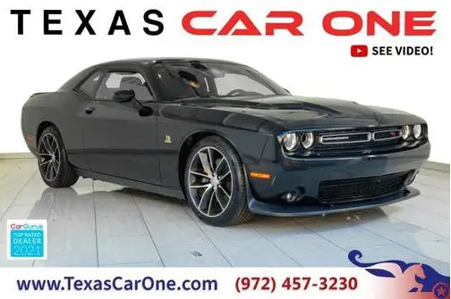 2015 Dodge Challenger R/T Scat Pack RWD photo