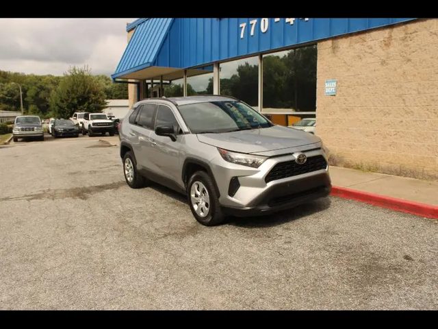 2019 Toyota RAV4 LE FWD photo