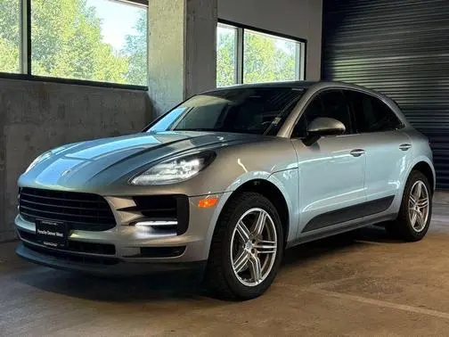 2020 Porsche Macan S AWD photo