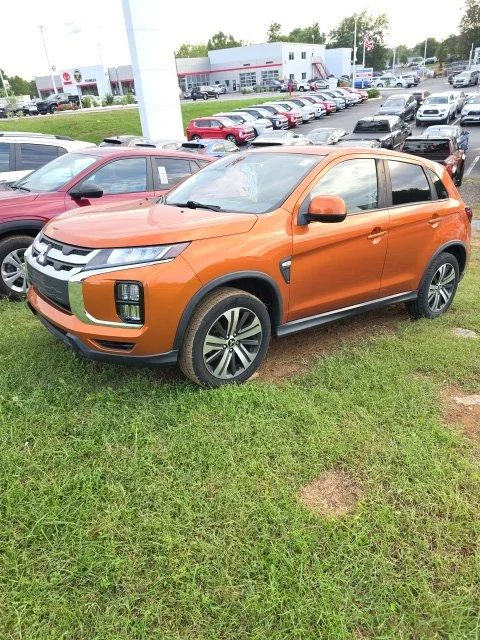 2020 Mitsubishi Outlander Sport ES 2.0 4WD photo