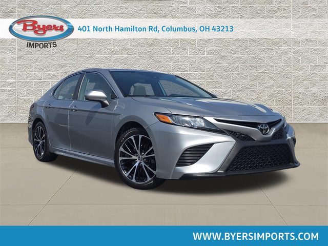 2020 Toyota Camry SE FWD photo
