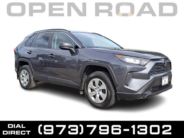 2020 Toyota RAV4 LE AWD photo
