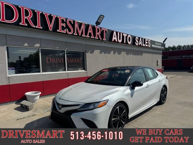 2020 Toyota Camry XSE FWD photo