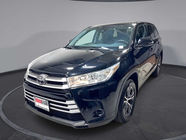 2019 Toyota Highlander LE AWD photo
