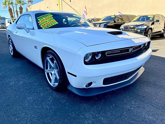 2019 Dodge Challenger R/T RWD photo