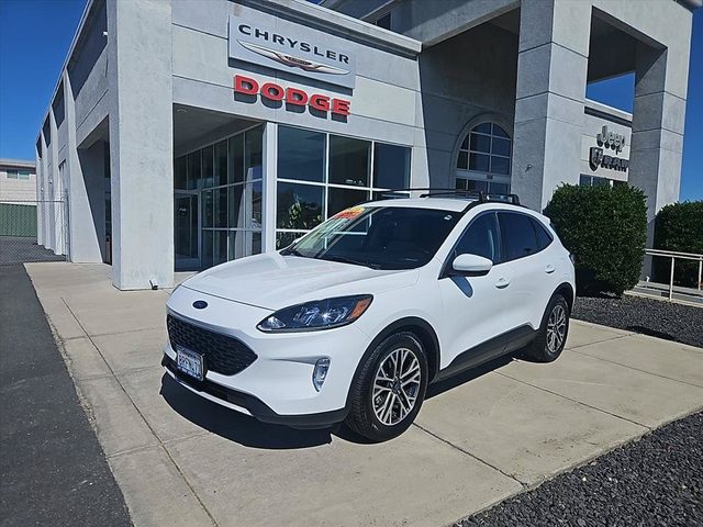 2020 Ford Escape SEL FWD photo