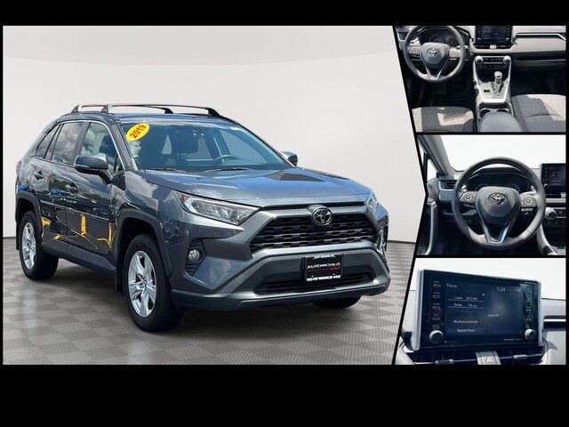 2020 Toyota RAV4 XLE AWD photo