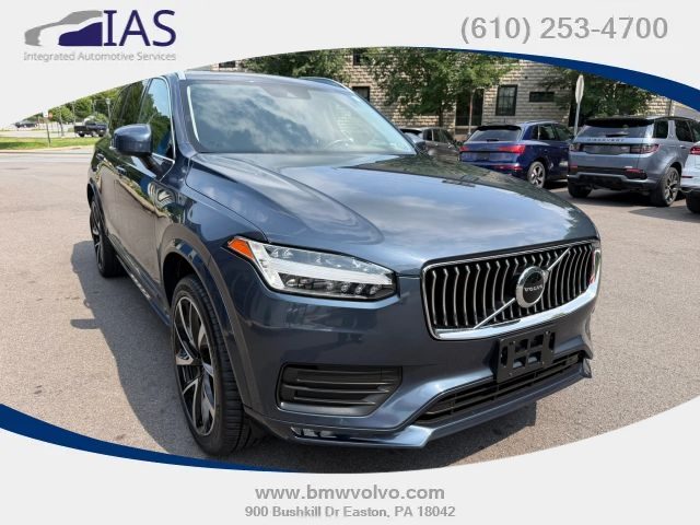 2020 Volvo XC90 Momentum AWD photo