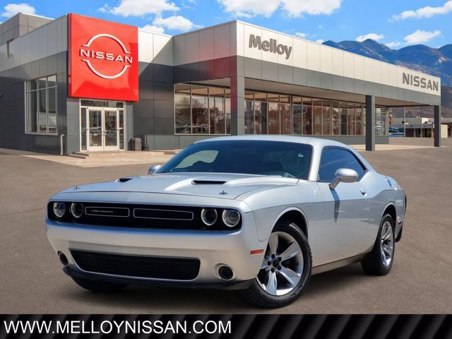 2019 Dodge Challenger SXT RWD photo