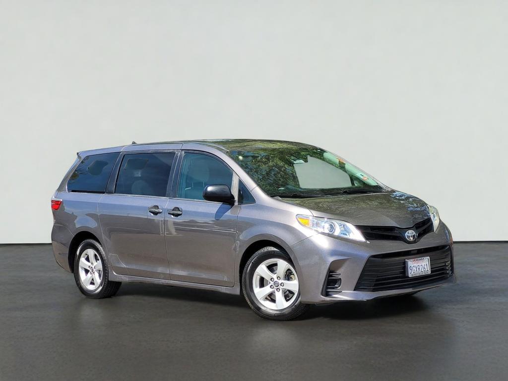 2020 Toyota Sienna L FWD photo