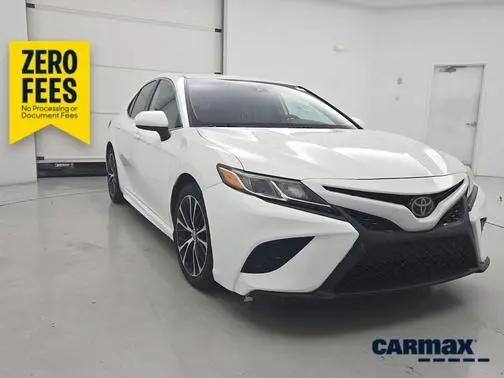 2019 Toyota Camry SE FWD photo