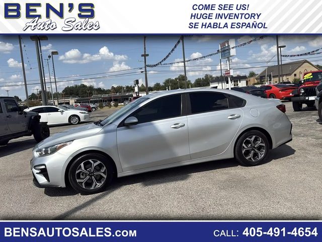 2019 Kia Forte LXS FWD photo