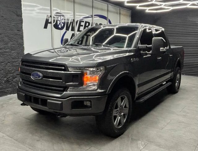 2019 Ford F-150 XLT 4WD photo
