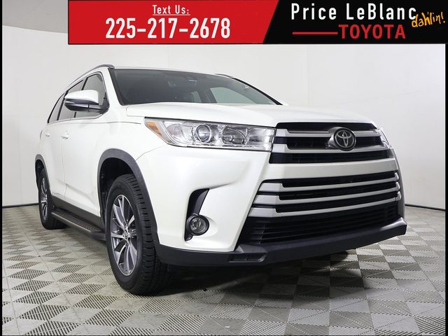 2019 Toyota Highlander XLE FWD photo