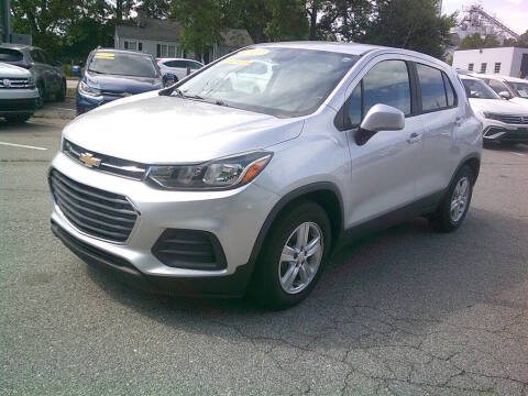 2020 Chevrolet Trax LS FWD photo