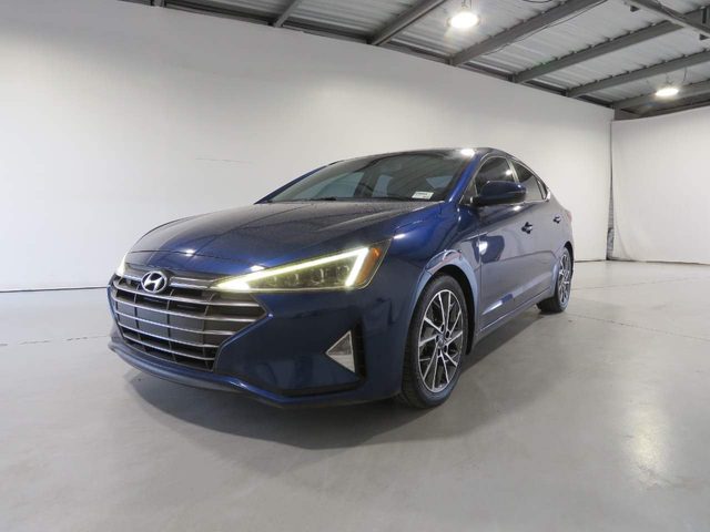 2020 Hyundai Elantra Limited FWD photo