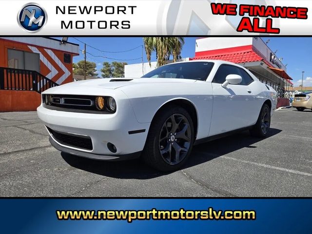 2019 Dodge Challenger SXT RWD photo