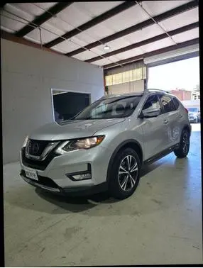 2018 Nissan Rogue SL AWD photo