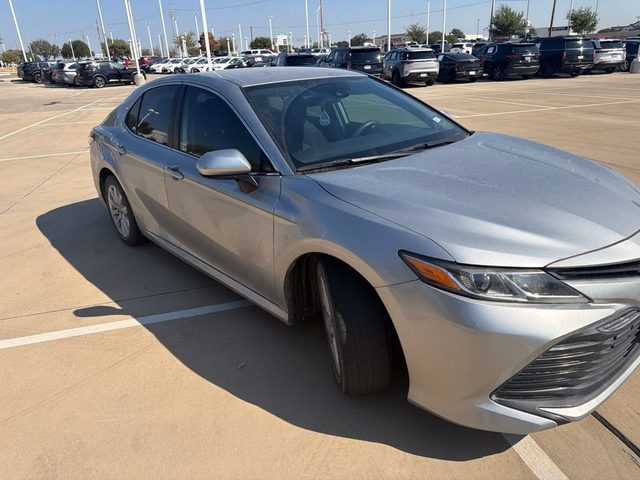 2020 Toyota Camry LE FWD photo