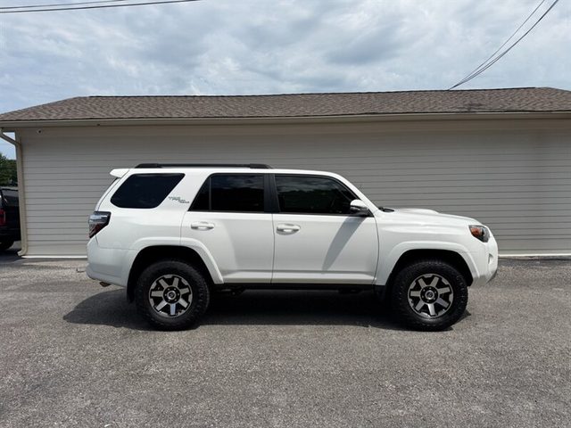 2019 Toyota 4Runner TRD Off Road Premium 4WD photo