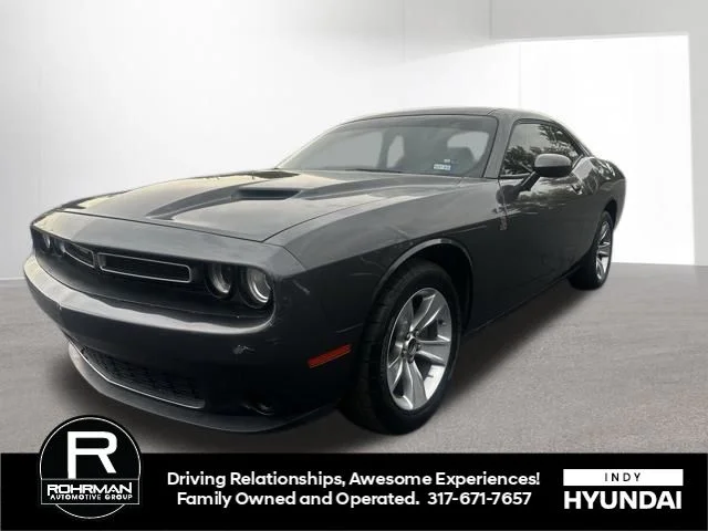 2019 Dodge Challenger SXT RWD photo