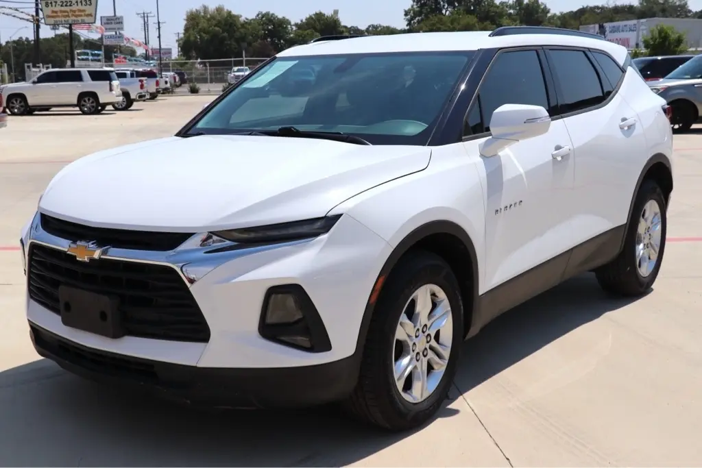 2020 Chevrolet Blazer LT FWD photo