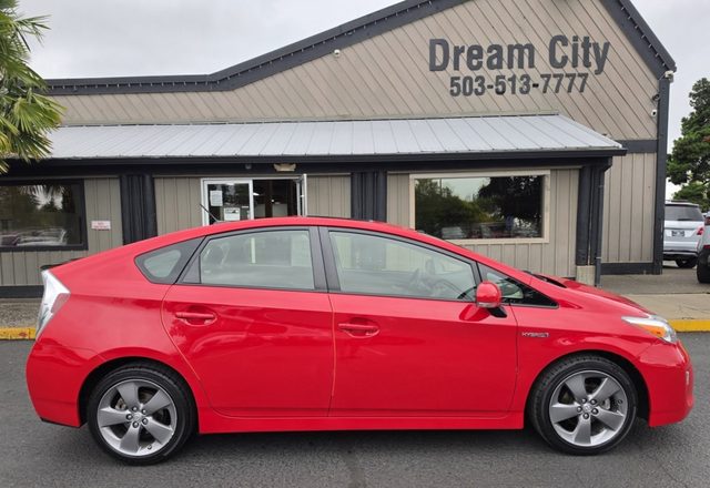 2015 Toyota Prius Persona Series Special Edition FWD photo