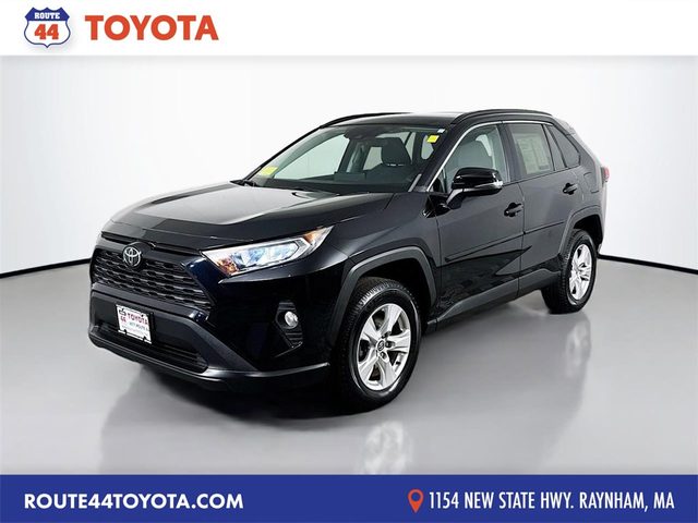 2020 Toyota RAV4 XLE AWD photo