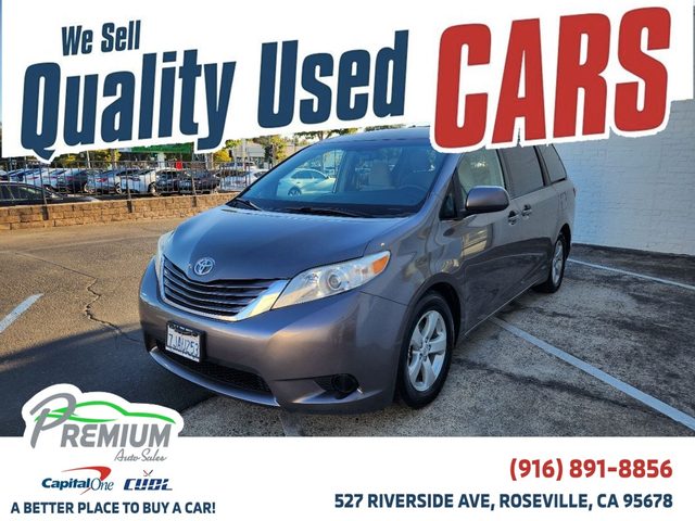 2015 Toyota Sienna LE FWD photo