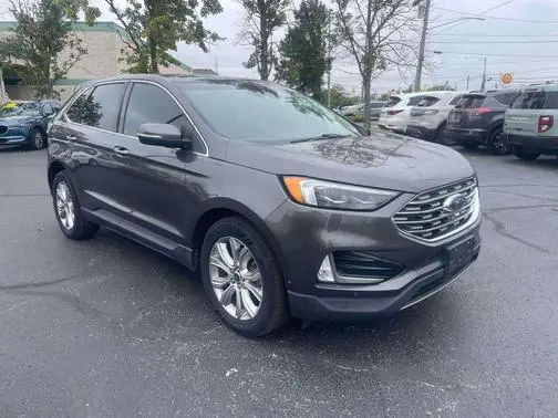 2019 Ford Edge Titanium AWD photo