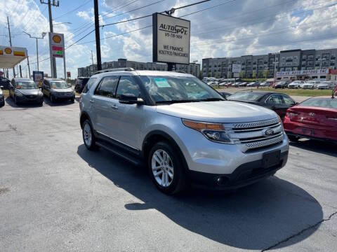 2015 Ford Explorer XLT 4WD photo