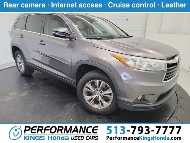 2015 Toyota Highlander XLE FWD photo