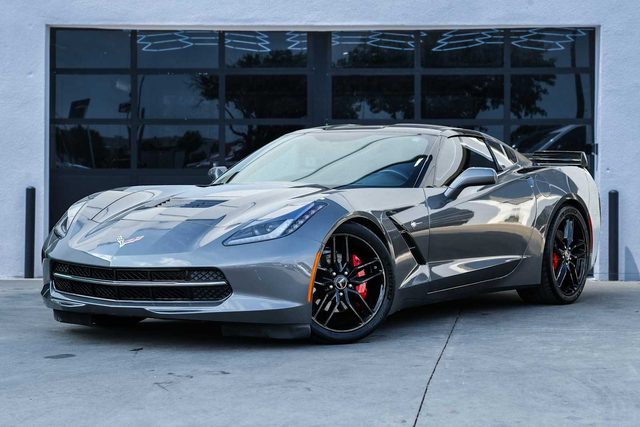 2015 Chevrolet Corvette 2LT RWD photo