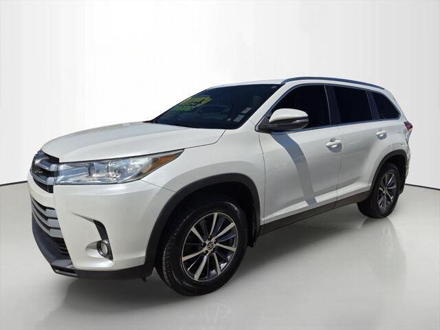 2019 Toyota Highlander XLE FWD photo