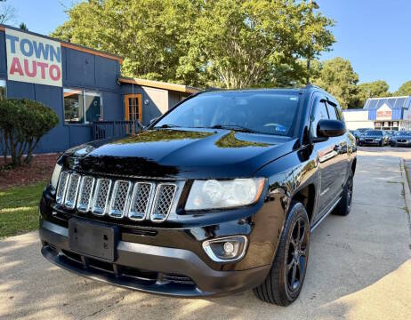 2015 Jeep Compass Latitude FWD photo