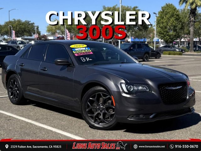2019 Chrysler 300 300S AWD photo