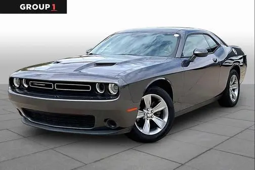 2019 Dodge Challenger SXT RWD photo