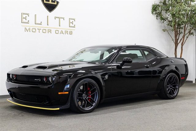 2019 Dodge Challenger SRT Hellcat Widebody RWD photo