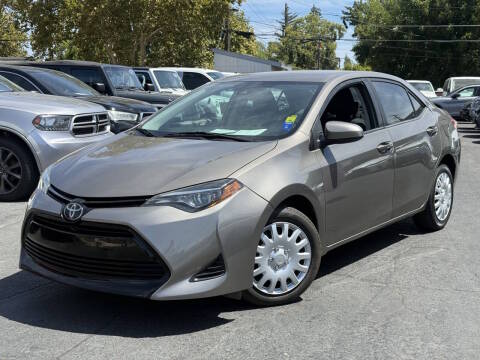 2019 Toyota Corolla LE FWD photo