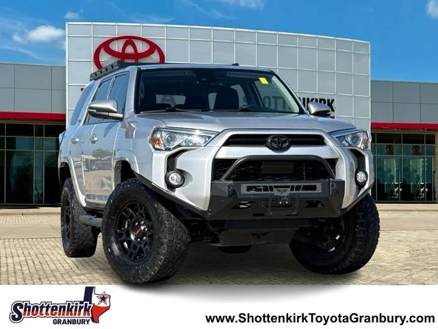 2020 Toyota 4Runner SR5 Premium 4WD photo